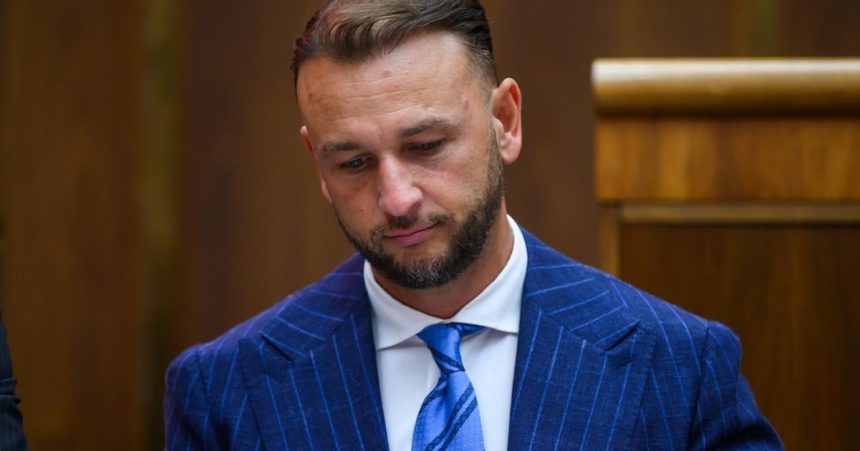 Sutaj Estok chcel oznamit navrh na zmenu ustavy na tlacovu konferenciu napokon neprisiel