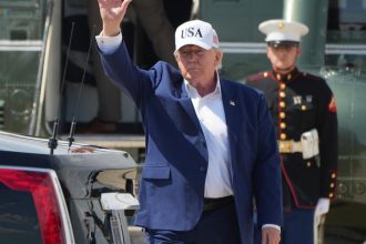 Trump zvolal zasadnutie vlady v Camp David podla hovorkyne to bude velkolepa zabava