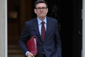 Britský premiér je pripravený konať v kľúčovej veci