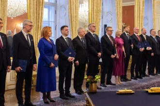 Česká opozícia chce iniciovať hlasovanie o nedôvere vláde, získala 92 podpisov