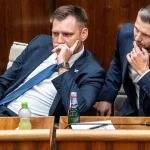 Danko odmieta tvrdenia, že by SNS porušila zákon