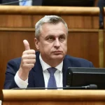 Danko sa spojil s opozíciou, Smer to nestihol zastaviť