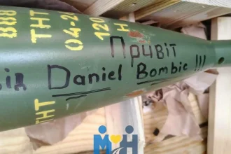 Dankovi na InfoVojne vypli mikrofón, Riabov si pýta podpis na ukrajinskej rakete
