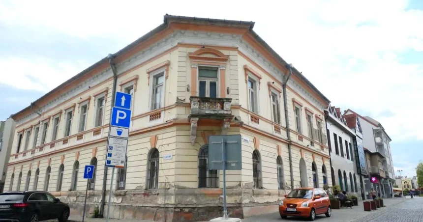 Dom politických strán opäť ožíva: jeden z posledných pavlačových domov v meste
