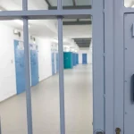 Dvaja mladiství obvinení z prípravy úkladnej vraždy zostávajú vo väzbe