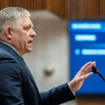 Fico odkazuje Dankovi s Tarabom: stiahnem to a pripúšťa voľby v januári