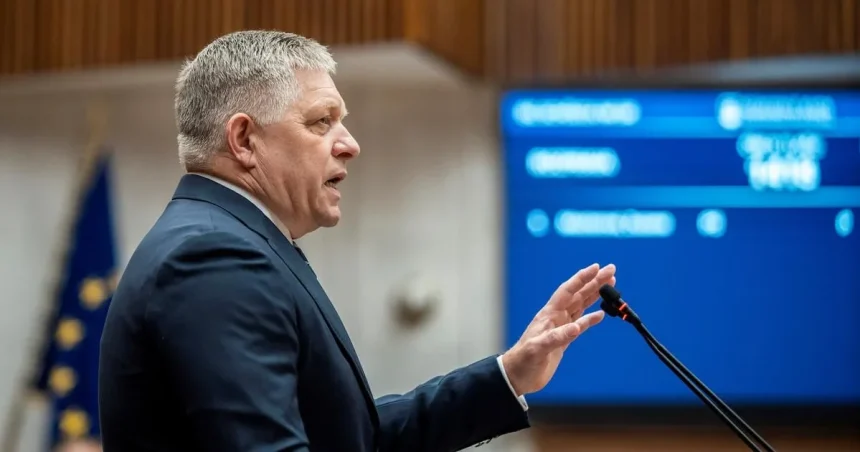 Fico odkazuje Dankovi s Tarabom: stiahnem to a pripúšťa voľby v januári