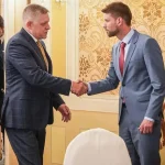 Fico už živí strach z vojny. Opozícia potrebuje kľúčovú tému. Do volieb zostáva rok