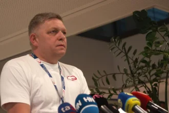 Ficove „iba slová pre voličov“ poburujú verejnosť