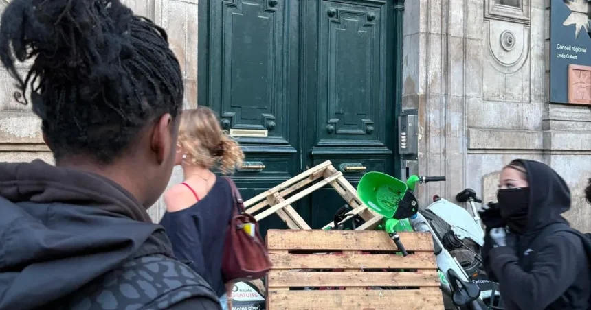 Francúzski stredoškoláci protestujú proti vládnym reformám