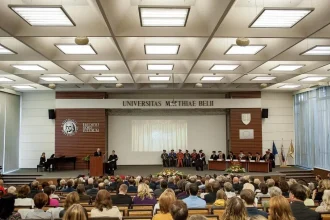Klátik a Michalka stiahli z výučby na Právnickej fakulte Univerzity Mateja Bela