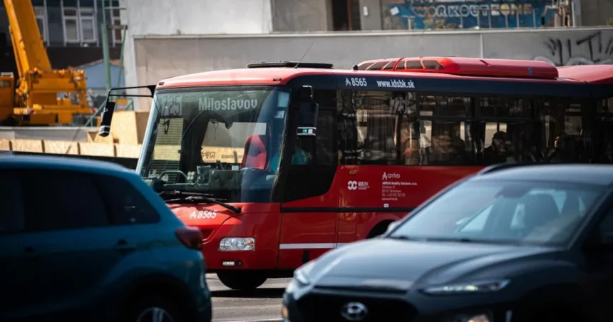 Kraje zvažujú zlacnenie autobusov v regiónoch