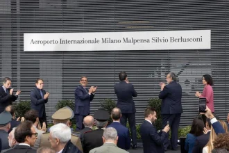 Letisko Malpensa ponesie aj meno Berlusconiho, rozhodnutie vyvolalo vášne