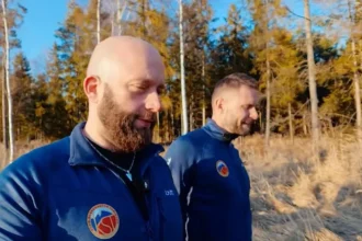 Maily nabádajúce a odchod so Švecom na obed. Čo sa dialo na valnom zhromaždení turistov