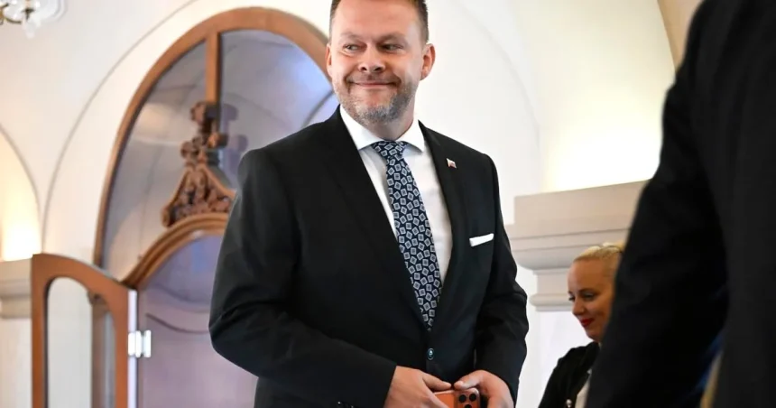 Migaľ potvrdil, že sa s Tarabom rozprával o situácii v koalícii