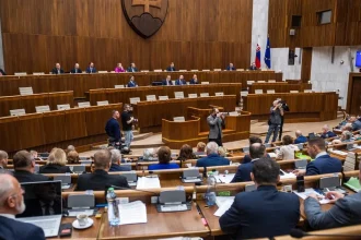 Minimálne výživné stúpne z 30 na 100 percent životného minima na dieťa