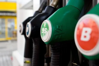Ministerstvo financií určilo maržu pre čerpacie stanice na desať centov za liter paliva.