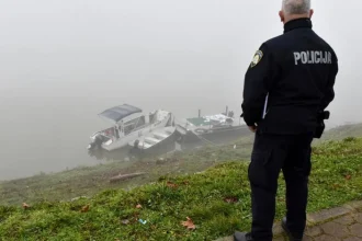 Na rieke Kupa na hranici medzi Chorvátskom a Slovinskom