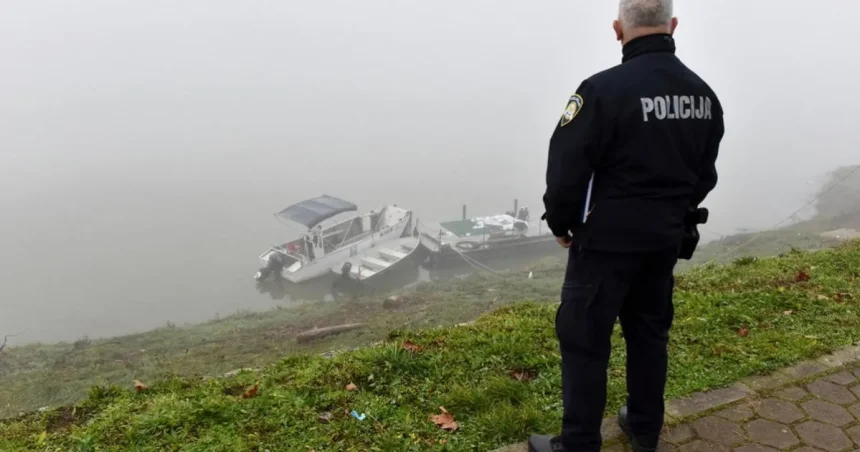 Na rieke Kupa na hranici medzi Chorvátskom a Slovinskom