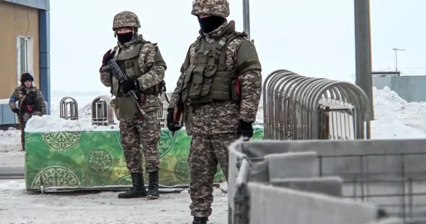 Najmenej deväť kazašských vojakov zahynulo počas námorných cvičení