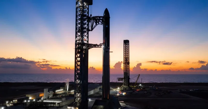 Najväčšia raketa sveta je pripravená na štart