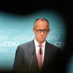 Nemecký politik Merz čelí tlaku, no podľa všetkého musí zostať vo svojej funkcii