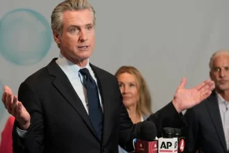 Obľúbený kalifornský demokratický guvernér