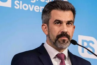 Opozícia nesúhlasí s kabinetom pre krok týkajúci sa JESS