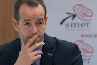 Podnikateľ zo Smeru požičal milióny šéfovi Zoznamu, teraz ho stíha exekútor
