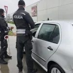 Polícia pri veľkej akcii odhalila desiatky priestupkov, zomrelo až 26 ľudí