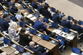 Poslanci diskutujú o vízii pre Slovensko