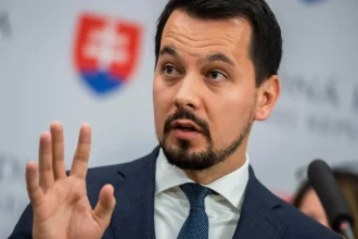 Poslanci schválili nové pravidlá rokovania v parlamente