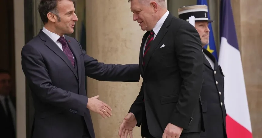 Prečo sa Paríž pridal k Slovensku pri blokovaní sankcií? Dôvodom väznení Francúzi