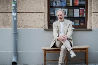 Prečo som tu, pochopil som až vďaka písaniu, vraví Stefánsson