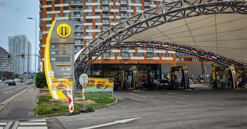 Premiér musel konať, hoci niektorí tvrdia, že mohol urobiť viac