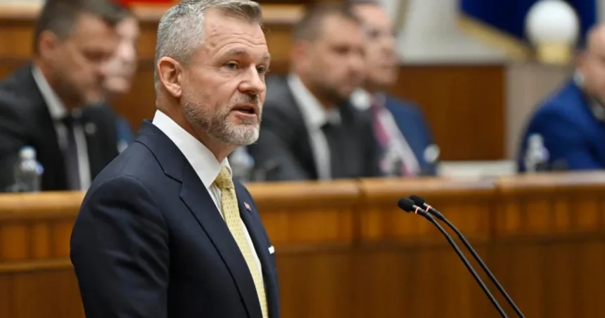 Prezident akosi pozabudol, že niekdajším predsedom Hlasu bol on sám