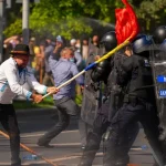 Protest farmárov a pastierov v Rumunsku sa zvrtol do násilia s políciou