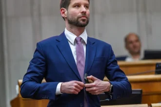 PS: Transakčná daň sa má zrušiť čo najskôr a pre všetkých, úpravy nepomôžu