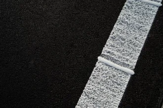 R1 pri Zvolene čakajú obmedzenia, pribudne emulzný mikrokoberec