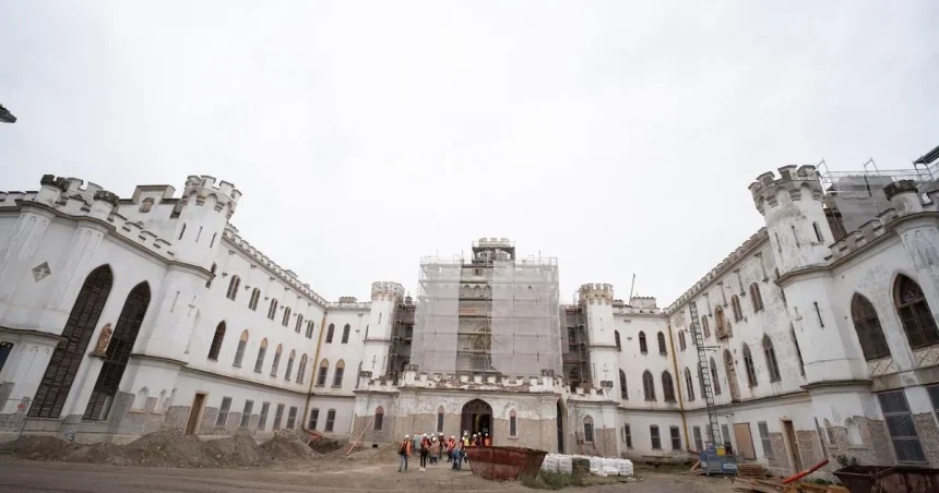 Rekonštrukcia historického kaštieľa v bratislavských Rusovciach