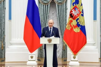 Ruské voľby bez prekvapenia, podľa exit pollov vyhralo Putinovo Jednotné Rusko