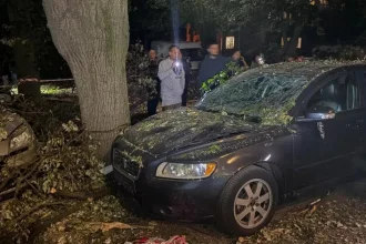 Rusko už tretiu noc po sebe útočilo na Kyjev, hlásia požiare a najmenej jednu obeť