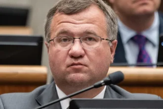 Šalitroš sa chce vrátiť do parlamentu, oznámil to Ficovi