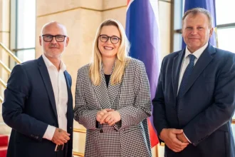 SaS skladá tím pre Reštart Slovenska, Gröhling oznámil vstup dvoch poslancov do strany