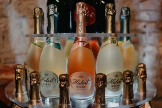 Slováci šetria a kupujú lacné vína. Prečo po 200 rokoch Hubert naozaj odchádza?