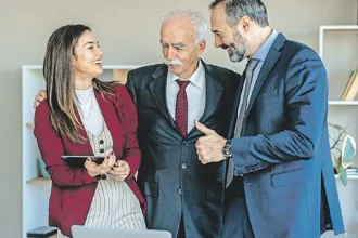 Slovenskí podnikatelia z éry po roku 1989 čelia najťažšiemu rozhodnutiu