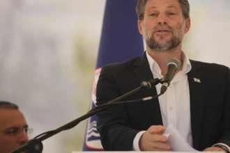 Smotrič žiada vojenský zásah na Západnom brehu a pripojenie častí Gazy a Libanonu