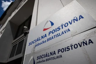 Sociálna poisťovňa bude od januára vyplácať nové dávky
