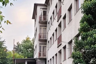 Spali tam tisícky študentov, roky je opustený. Univerzita má veľké plány