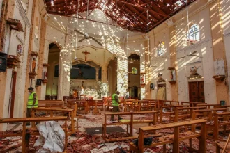 Srílanský súd odsúdil 15 mužov za účasť na bombových útokoch v roku 2019